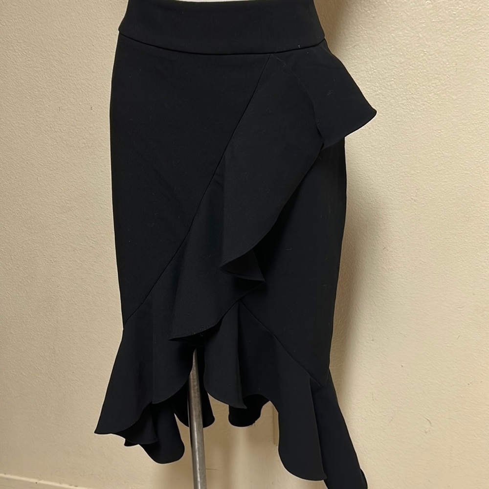 7th Ave.,, New York and Company skirt